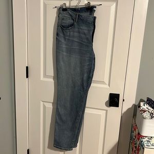 Old Navy Skinny Jeans - Size 20